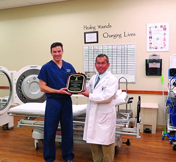 doctors receiving an award